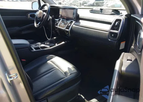 2022 Kia Sorento Hybrid S z USA, uszkodzony, nr VIN KNDRG4LG2N5102073